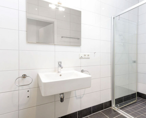 Ferienhaus Typ B Luxus - Bad und WC Ferienhaus Typ B Luxus - Bad und WC