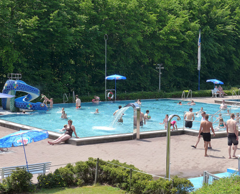 Campingpark Eifel - Freibad Waxweiler
