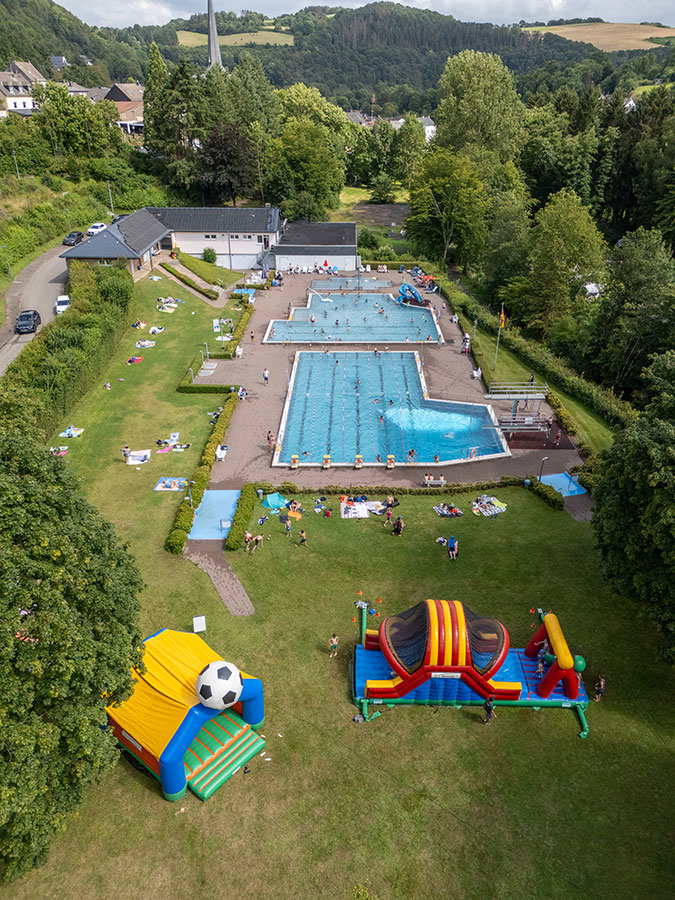 Campingpark Eifel - Sommerfest Freibad Campingpark Eifel - Sommerfest Freibad